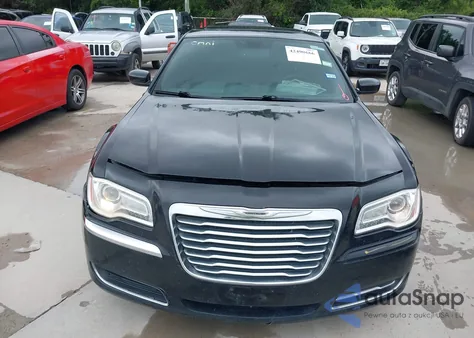 2013 Chrysler 300 Motown z USA, uszkodzony, nr VIN 2C3CCAAGXDH658212